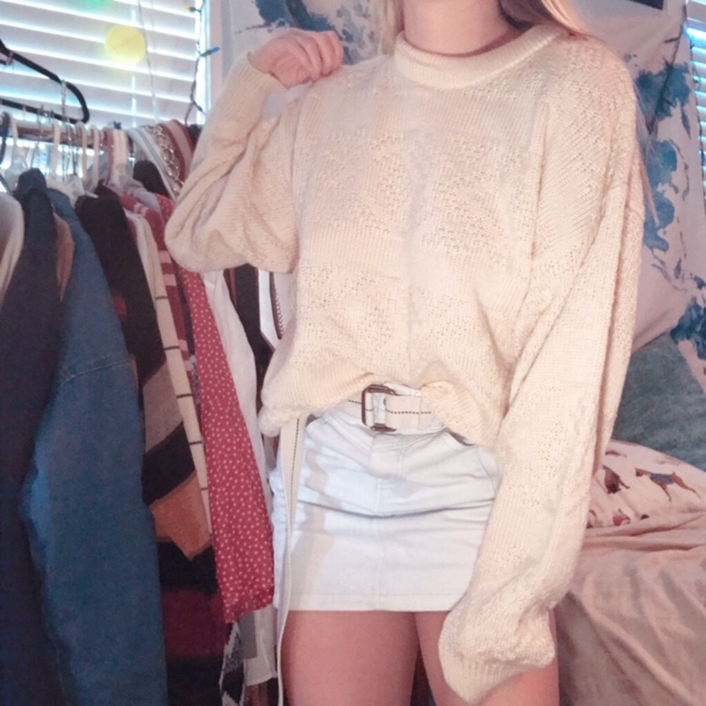 NEW WITH TAGS cream sweater✨✨